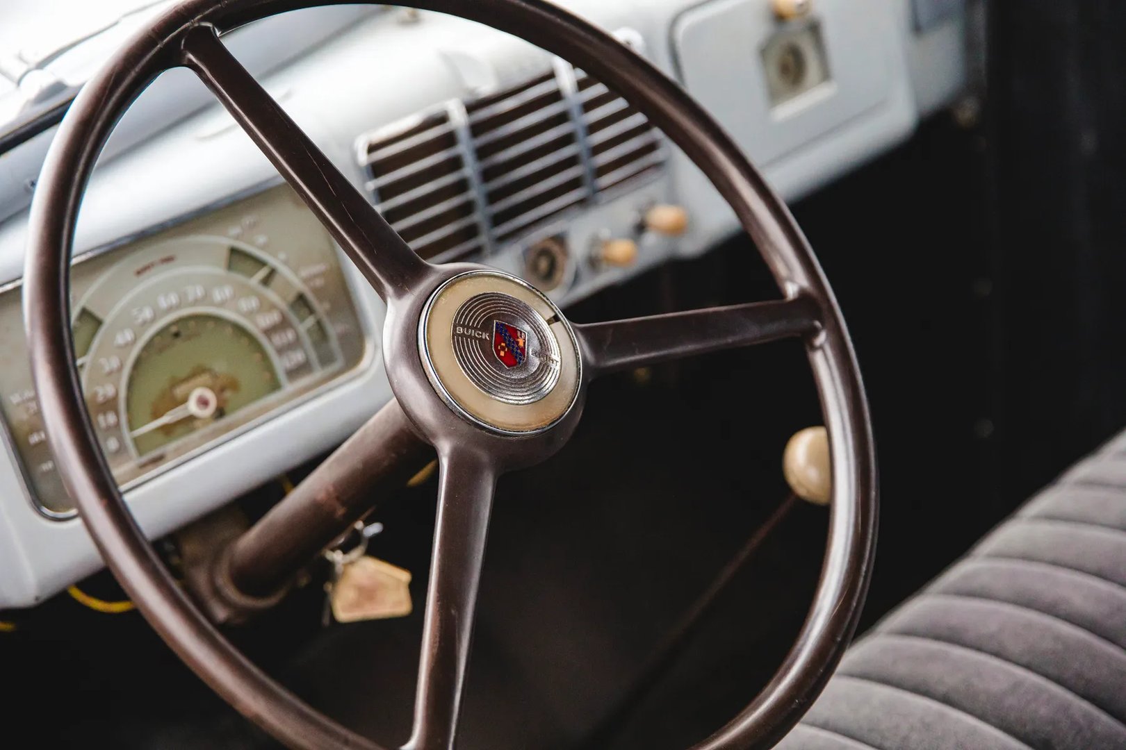 Buick_Special_1_generation__Coupe__6.jpg