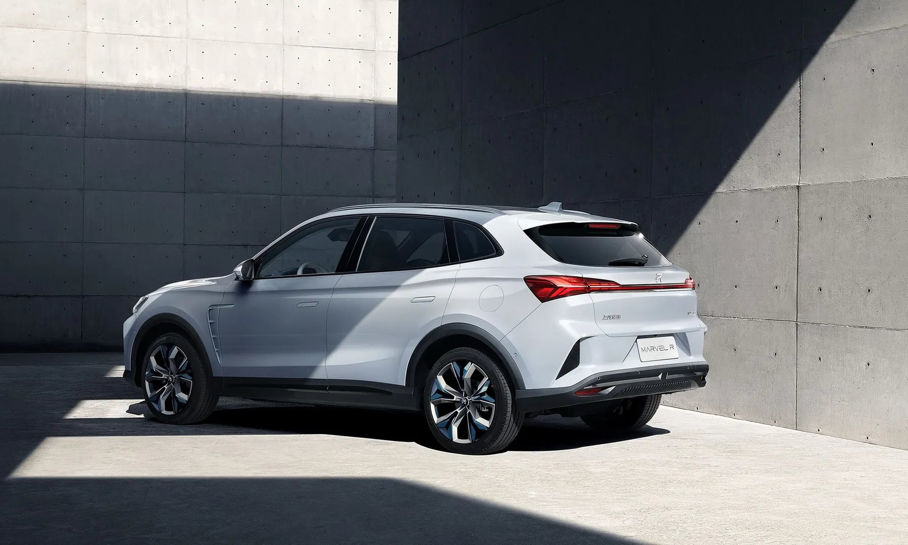 feifan_Marvel_R_1_generation__SUV_5-doors__8.jpg