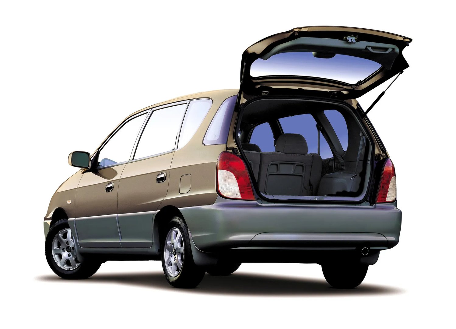 Kia_Carens_1_generation__Compact_Van__1.jpg