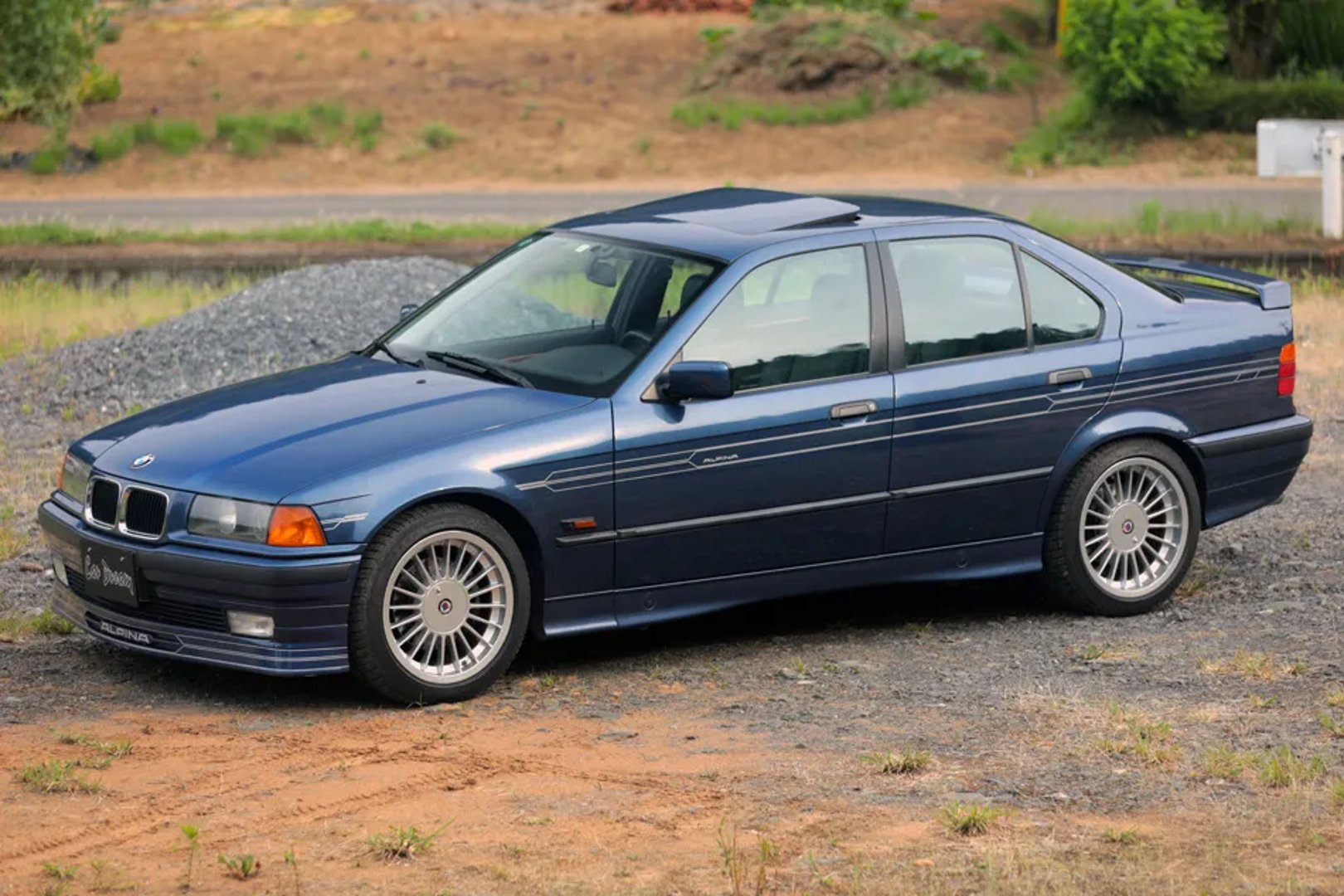 Alpina_B3_2_generation__Sedan__1.jpg