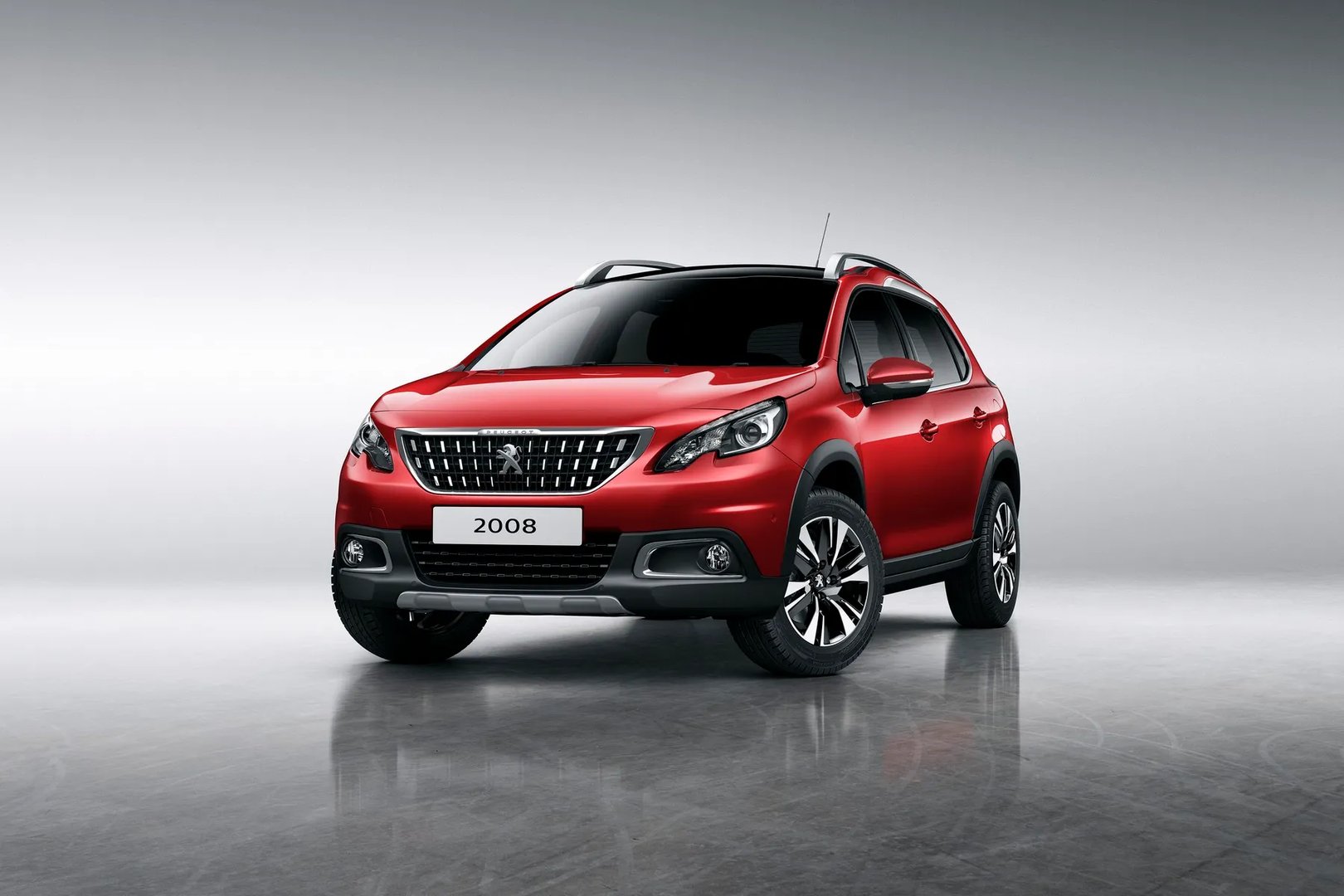 Peugeot_2008_1_generation_restyling__Estate_5-door__12.jpg