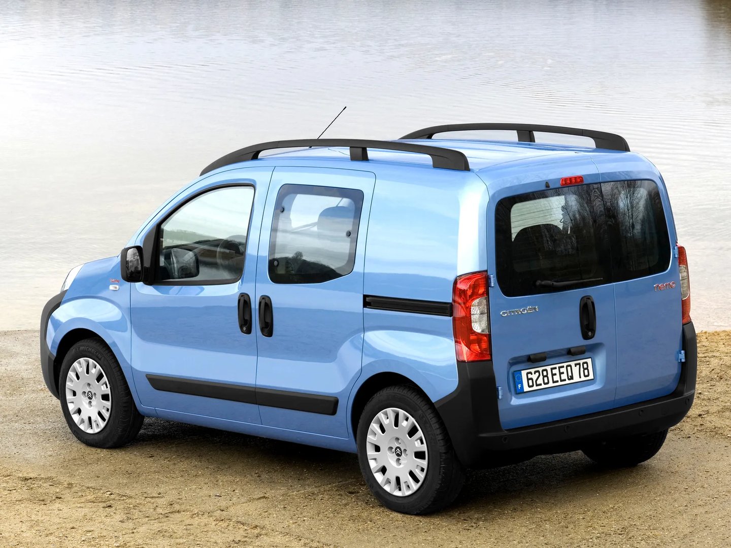Citroen_Nemo_1_generation__Compact_Van__1.jpg