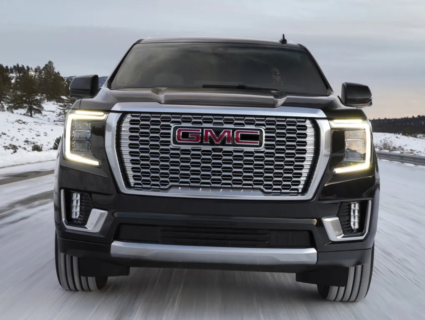 GMC_Yukon_5_generation__SUV_5-doors__10.jpg