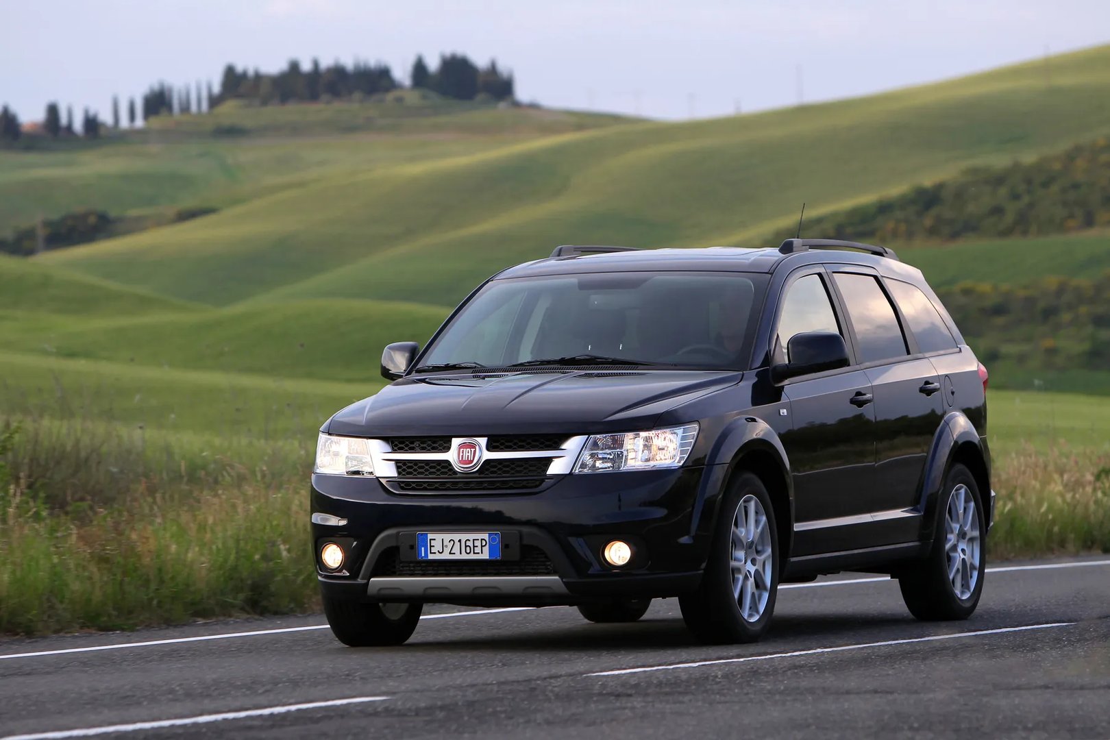 Fiat_Freemont_1_generation__SUV_5-doors__8.jpg