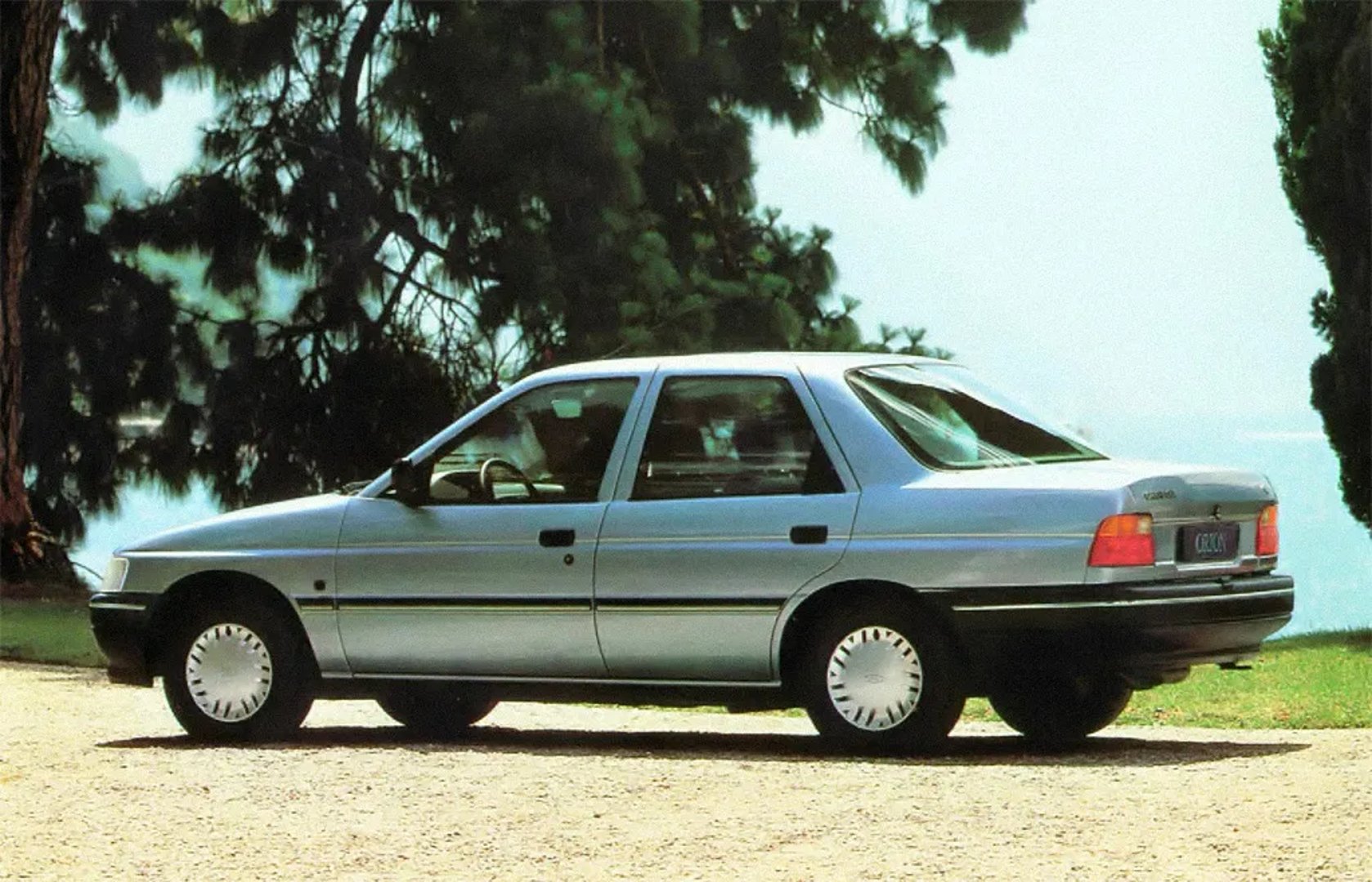 Ford_Orion_3_generation__Sedan__4.jpg