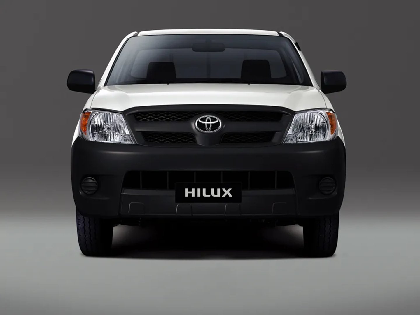 Toyota_Hilux_7_generation__Pickup_single-cab__1.jpg