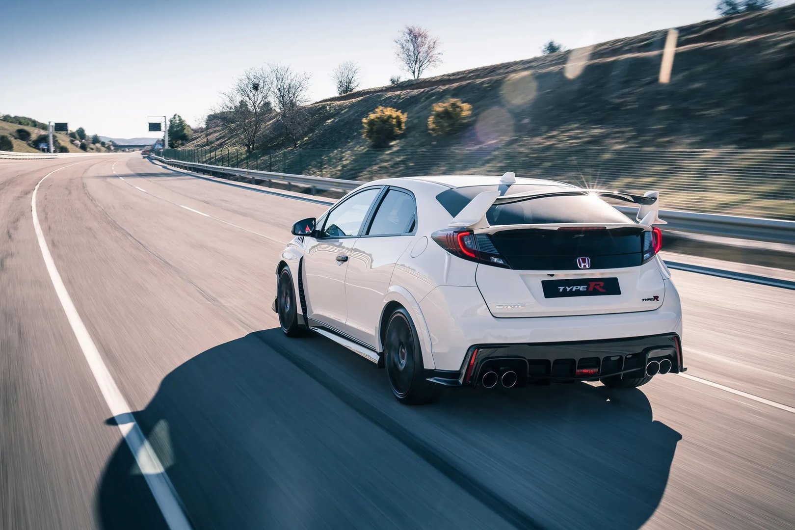 Honda_Civic_Type_R_9_generation__Hatchback_5-door__2.jpg
