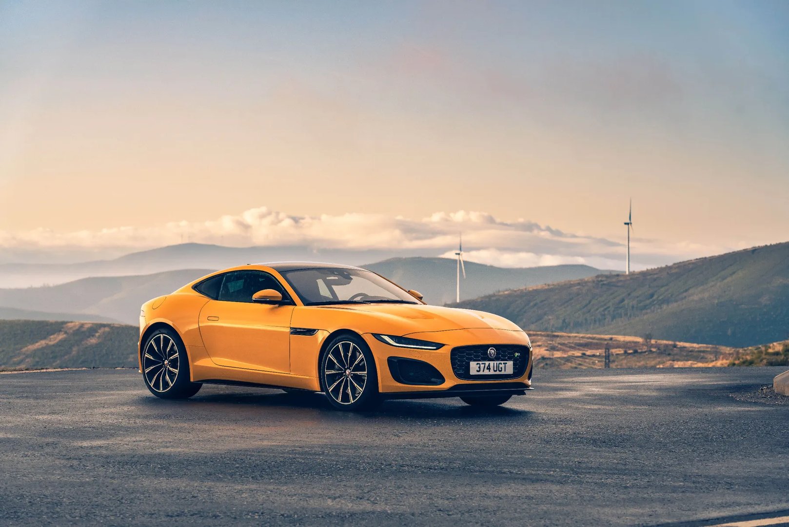 Jaguar_F-Type_1_generation_restyling_2__Coupe__6.jpg
