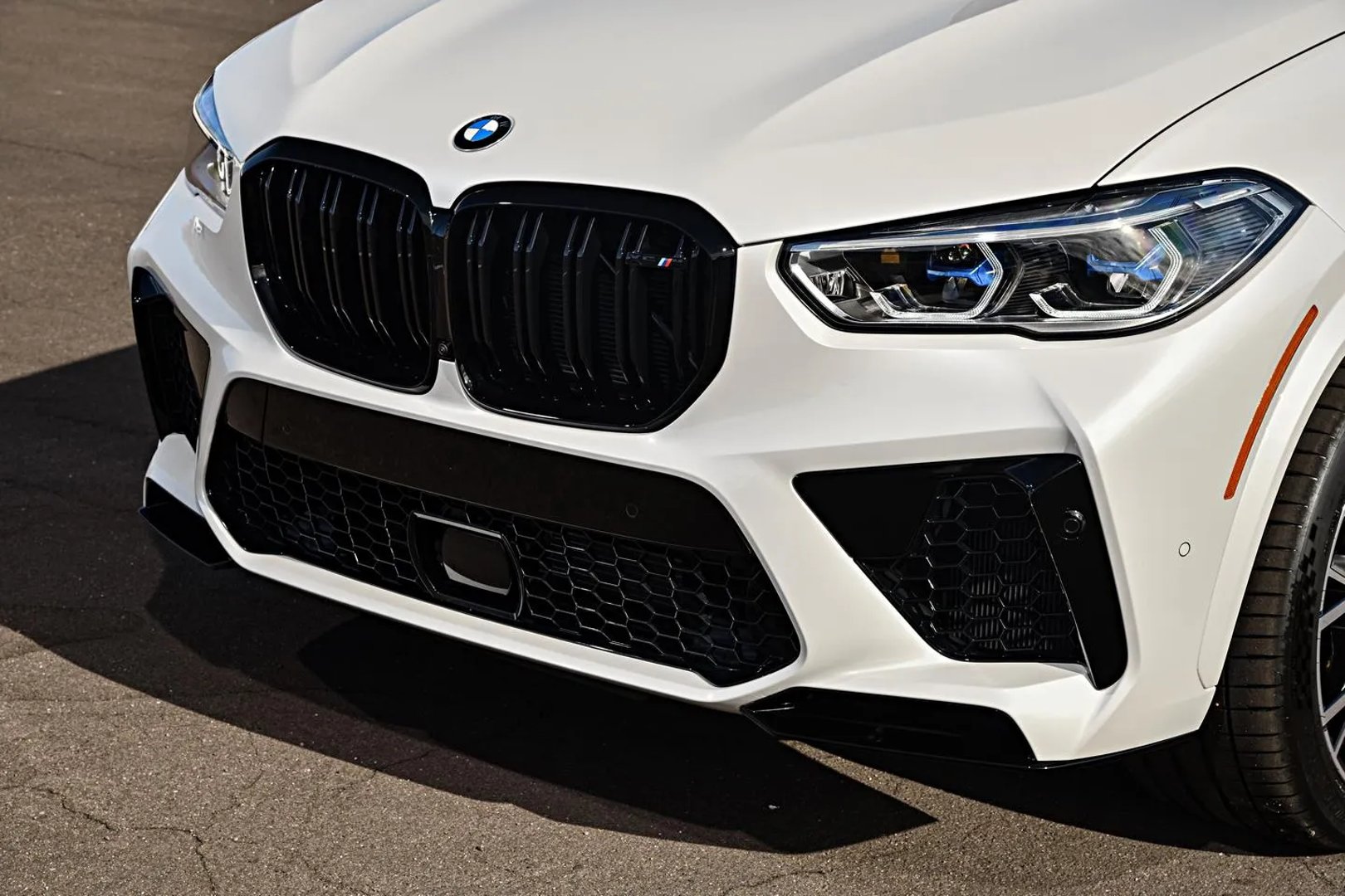 BMW_X5_M_3_generation__SUV_5-doors__9.jpg