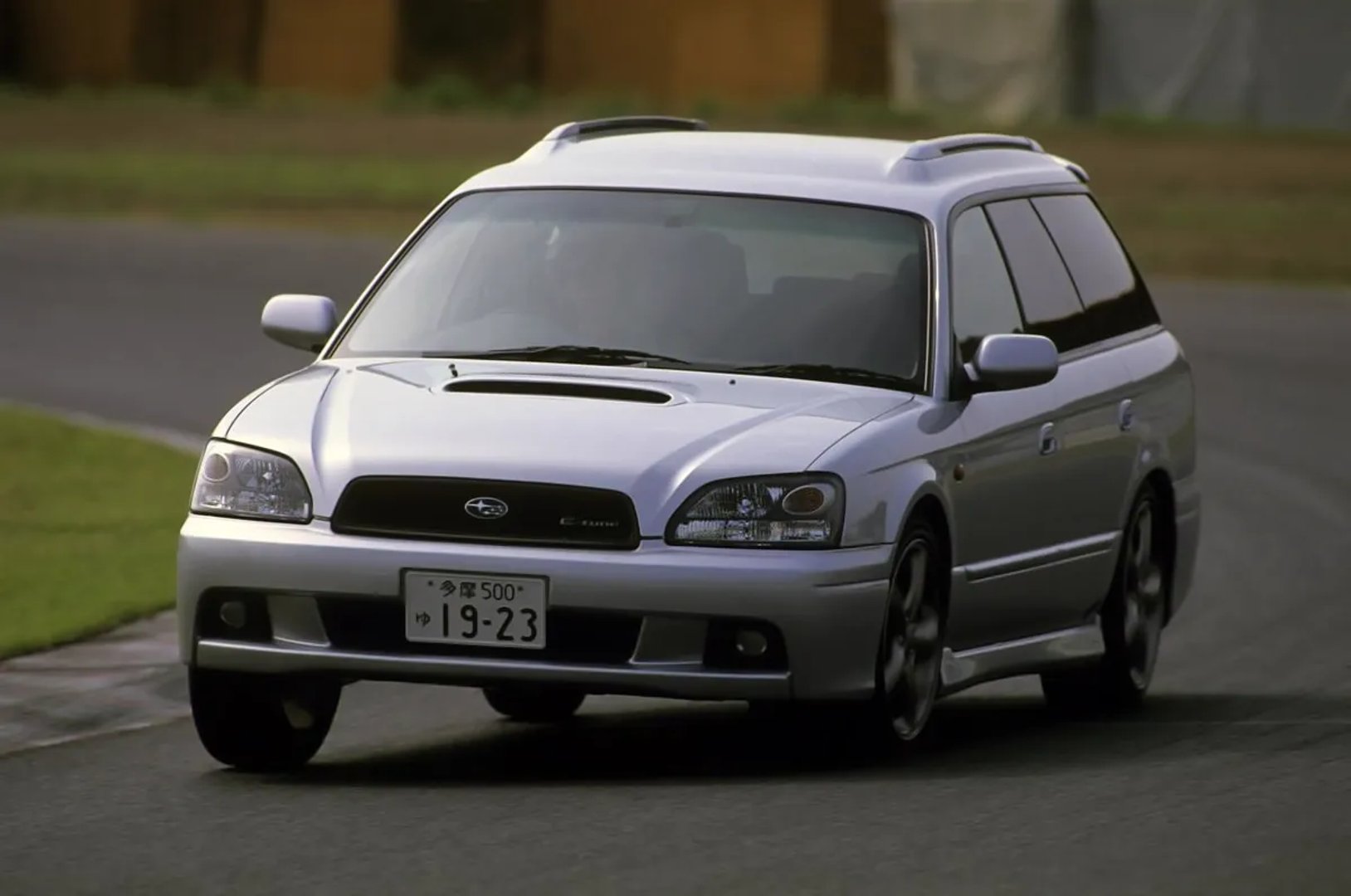 Subaru_B4_3_generation__Estate_5-door__4.jpg