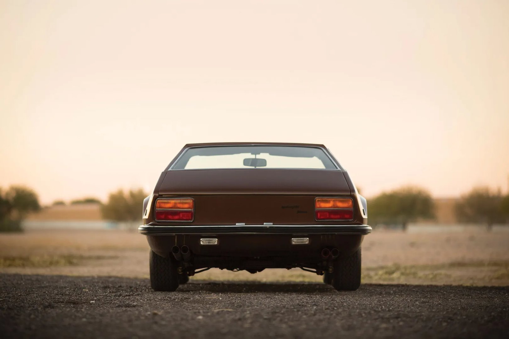 Lamborghini_Jarama_1_generation__Coupe__9.jpg