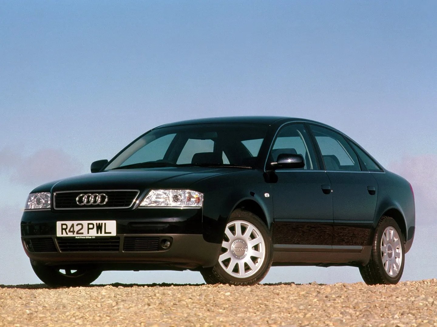 Audi A6 2 generation  Sedan