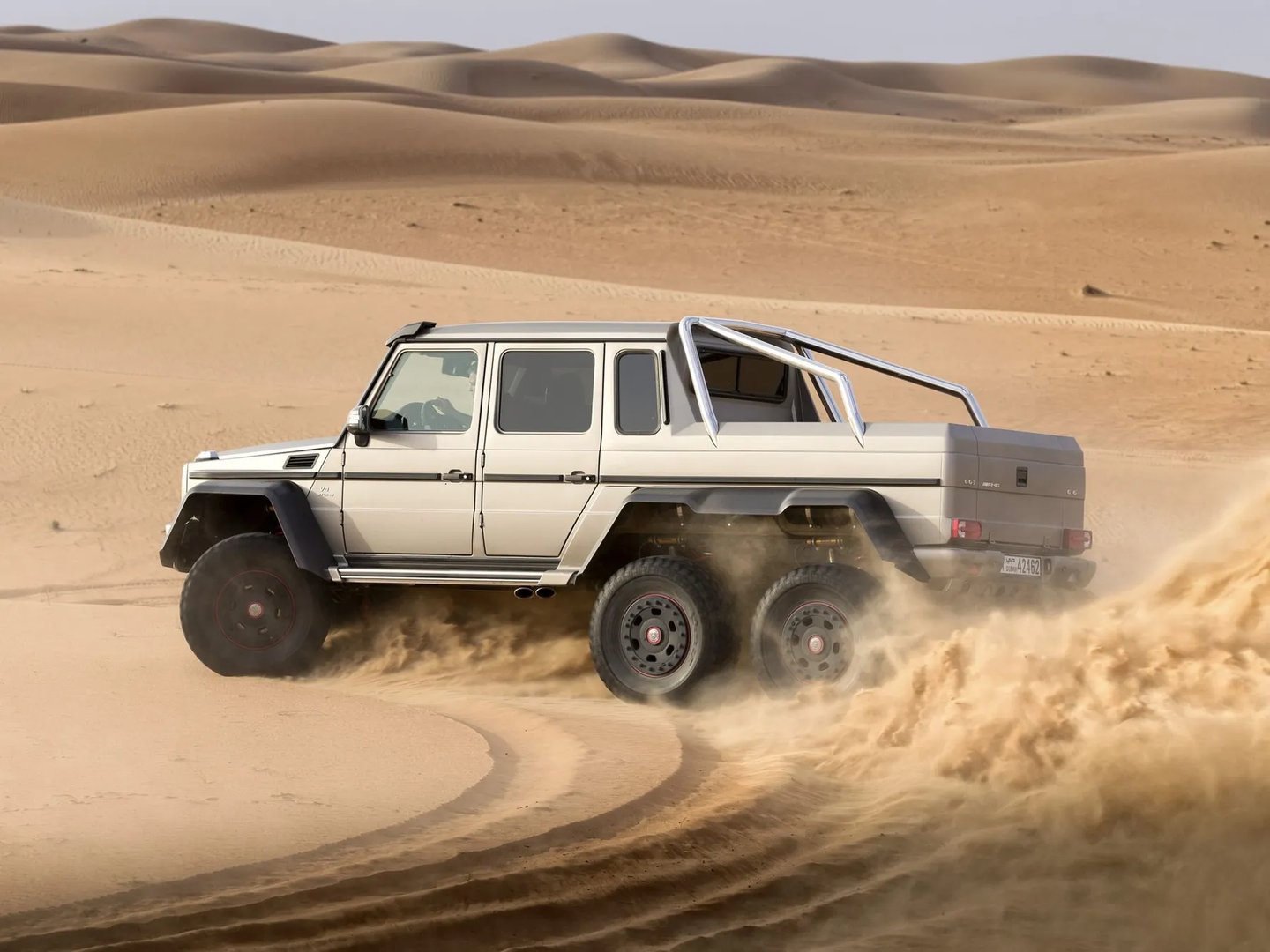 Mercedes_G-Class_AMG_1_generation_restyling_2__Pickup_double-cab__12.jpg
