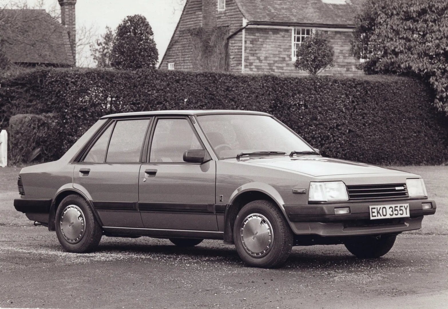 Mazda_Familia_5_generation__Sedan__1.jpg