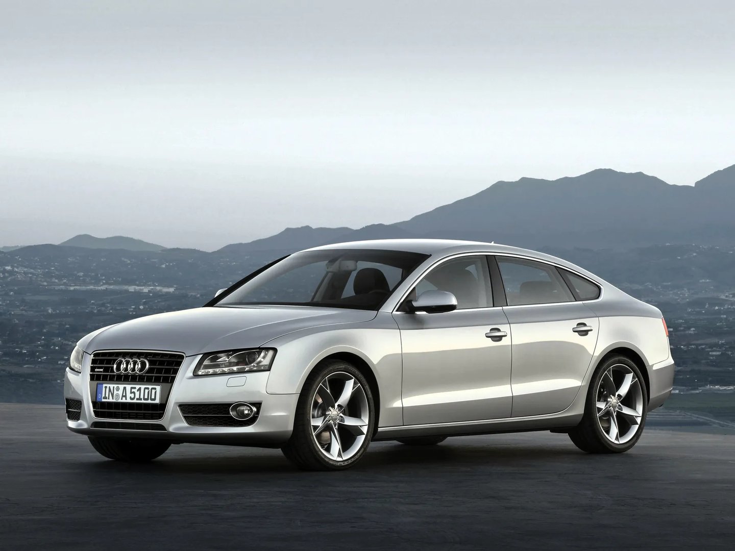 Audi_A5_1_generation__Liftback__6.jpg