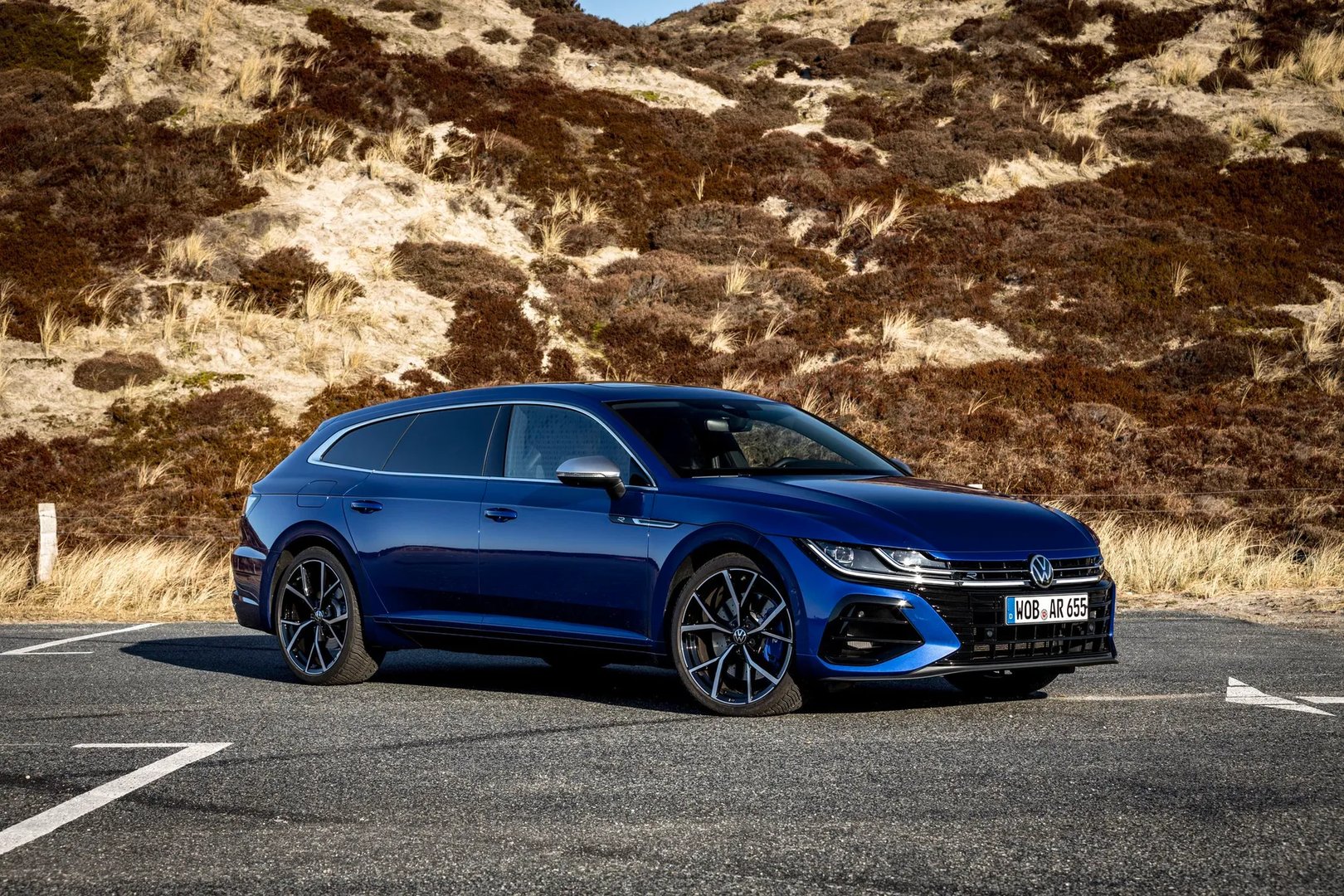 Volkswagen_Arteon_R_1_generation_restyling__Estate_5-door__5.jpg