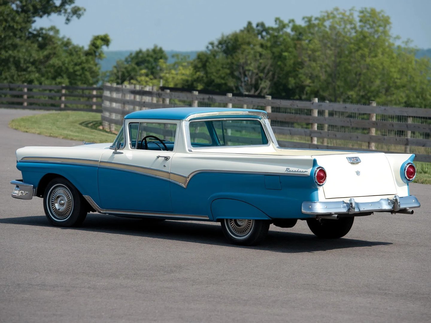 Ford_Ranchero_1_generation__Pickup_single-cab__1.jpg