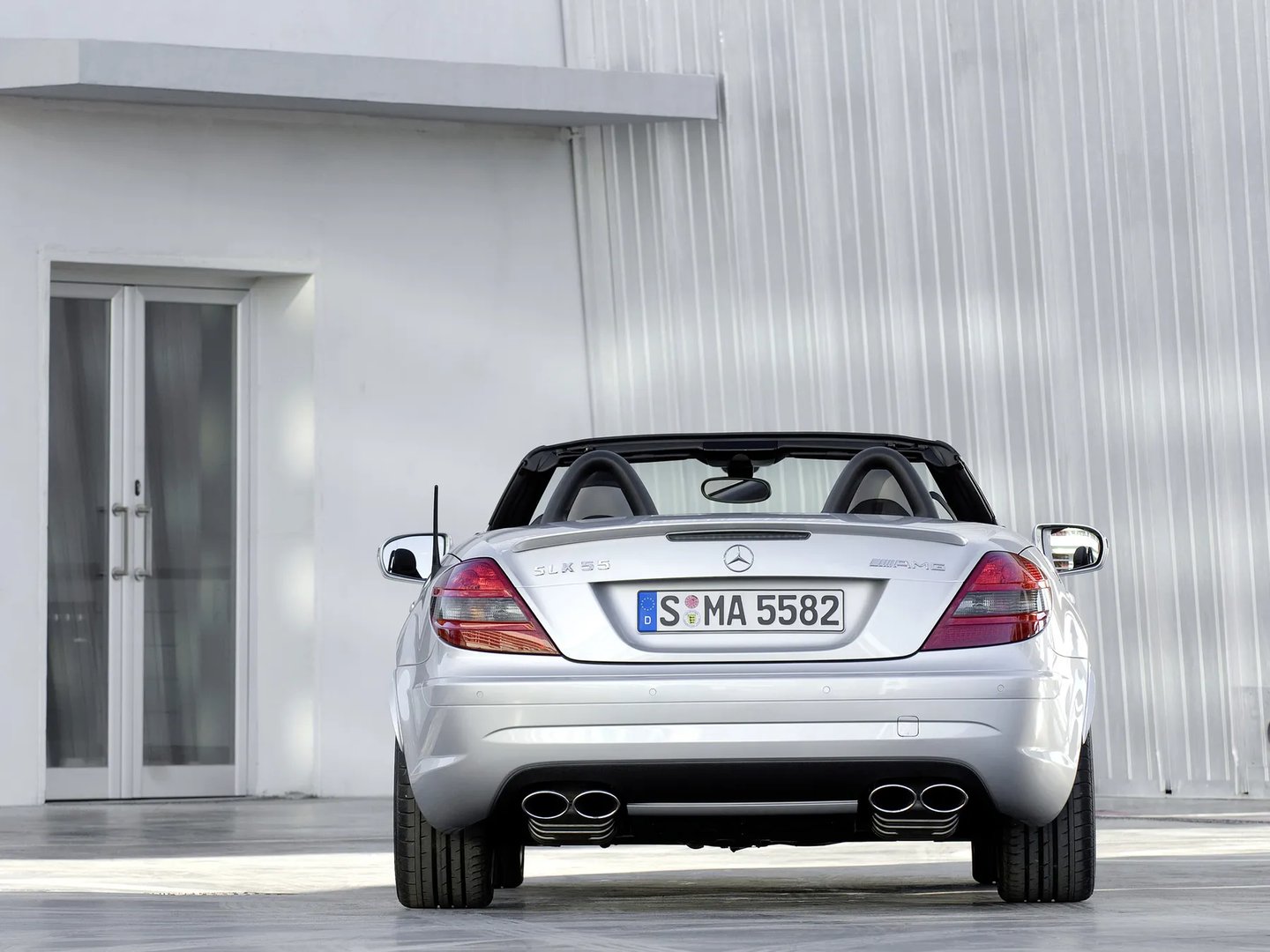 Mercedes_SLK-Class_AMG_2_generation_restyling__Roadster__8.jpg