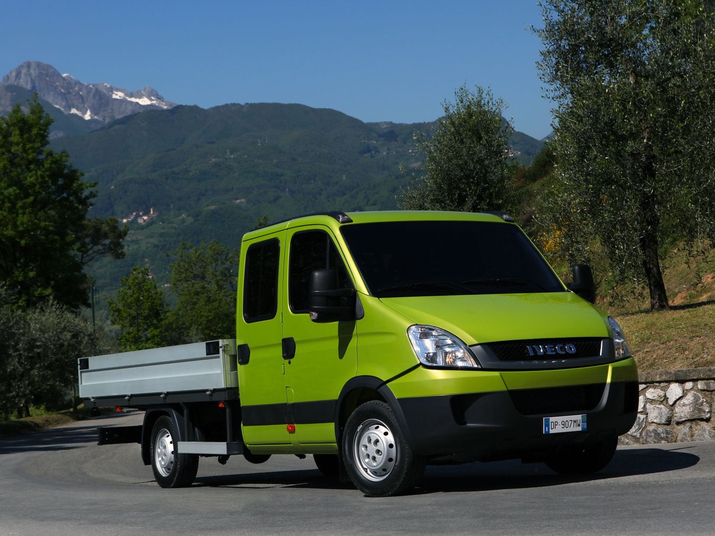 iveco_Daily_2_generation_restyling_1__Pickup_double-cab__5.jpg