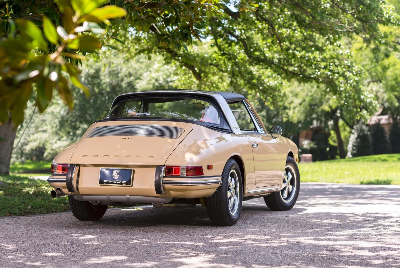 Porsche_911_1_generation__Targa__3.jpg