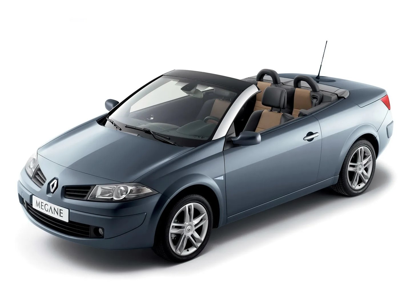 Renault_Megane_2_generation_restyling__Cabrio__2.jpg