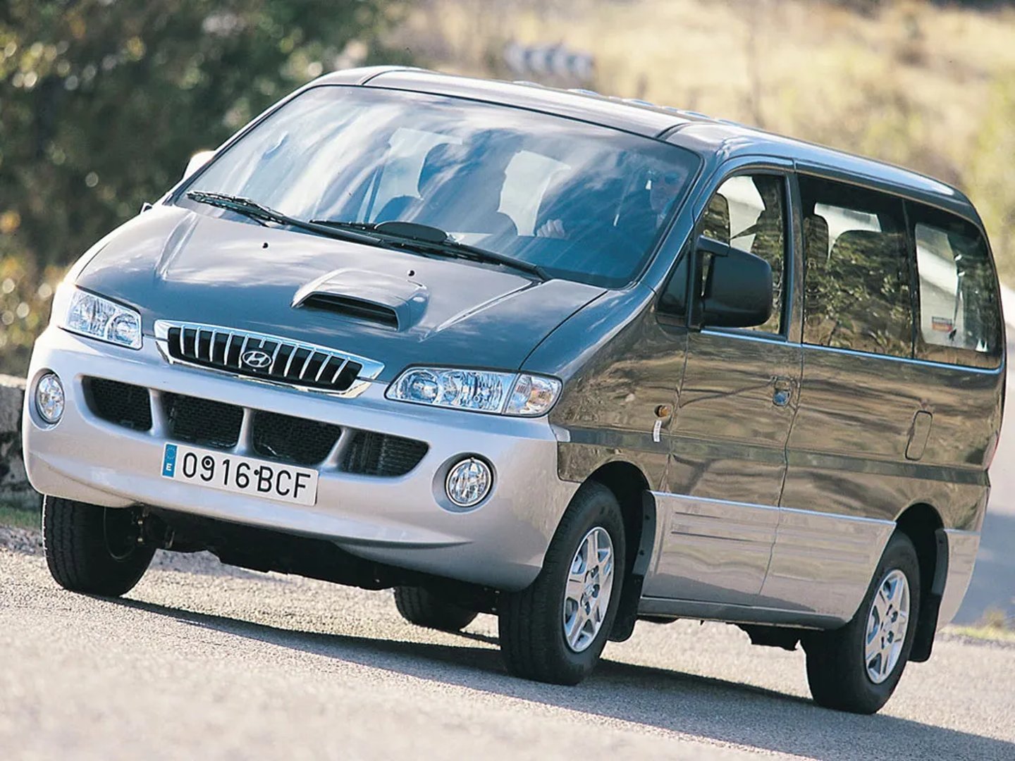 A1  Minivan