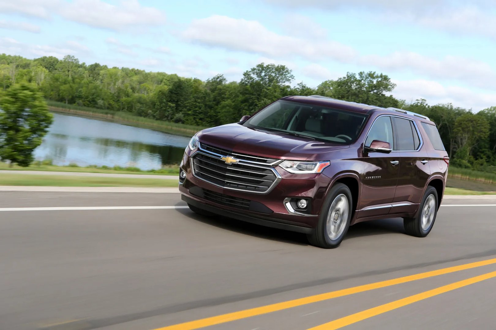 Chevrolet_Traverse_2_generation__SUV_5-doors__6.jpg