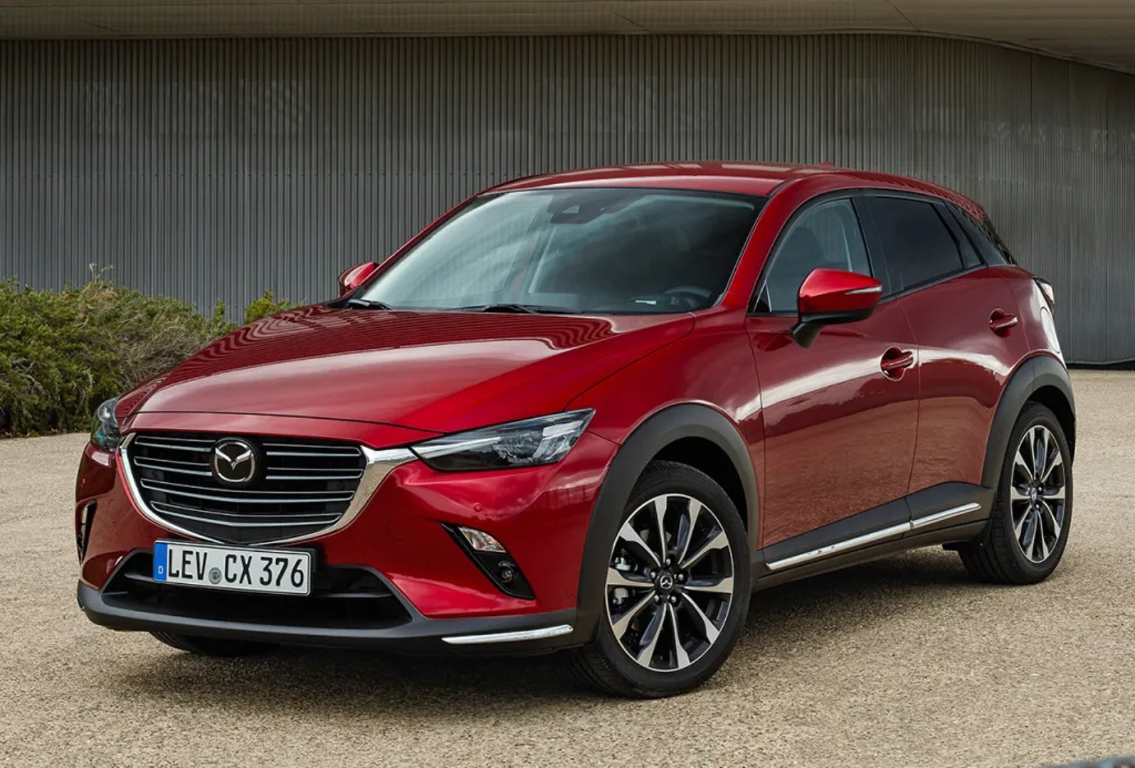 Mazda_CX-3_1_generation_restyling__SUV_5-doors__13.jpg