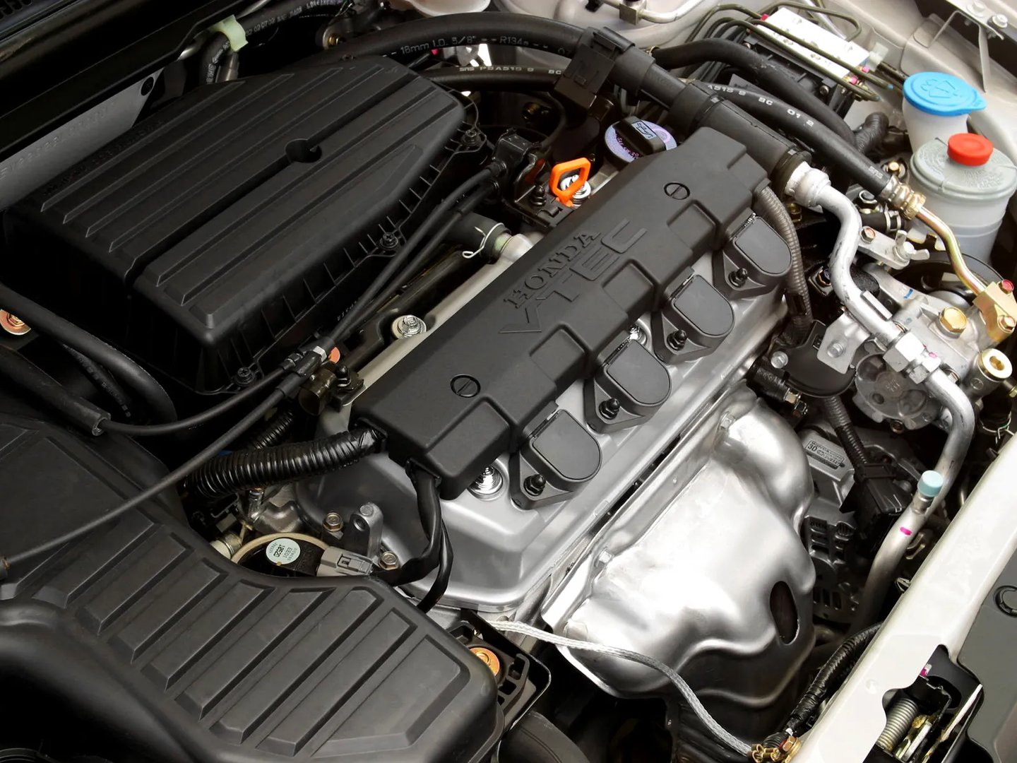 Honda_Civic_(USA)_7_generation__Coupe__8.jpg