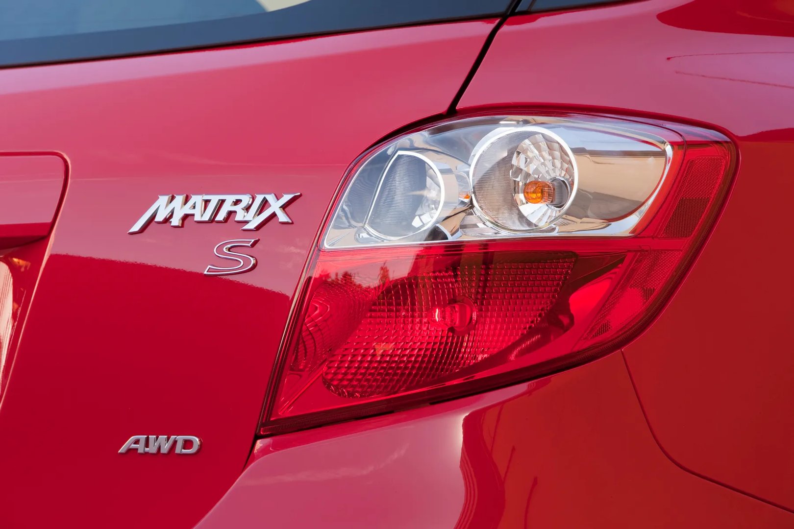 Toyota_Matrix_2_generation__Hatchback_5-door__13.jpg