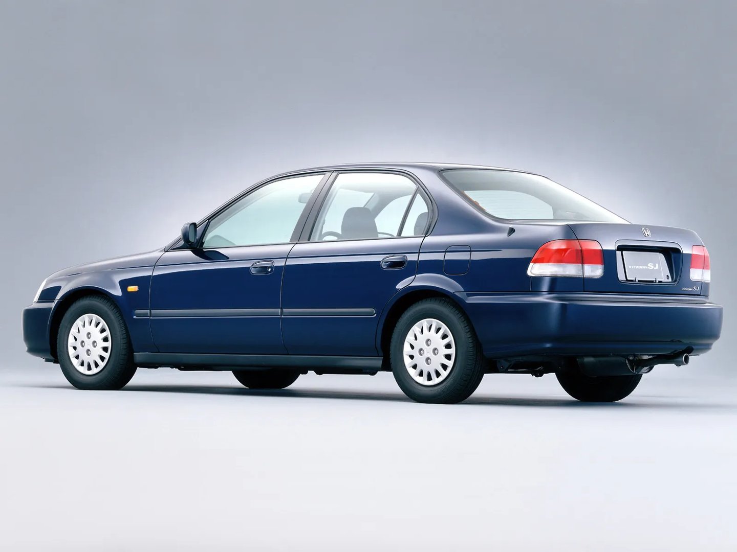 Honda_Integra_SJ_1_generation__Sedan__1.jpg