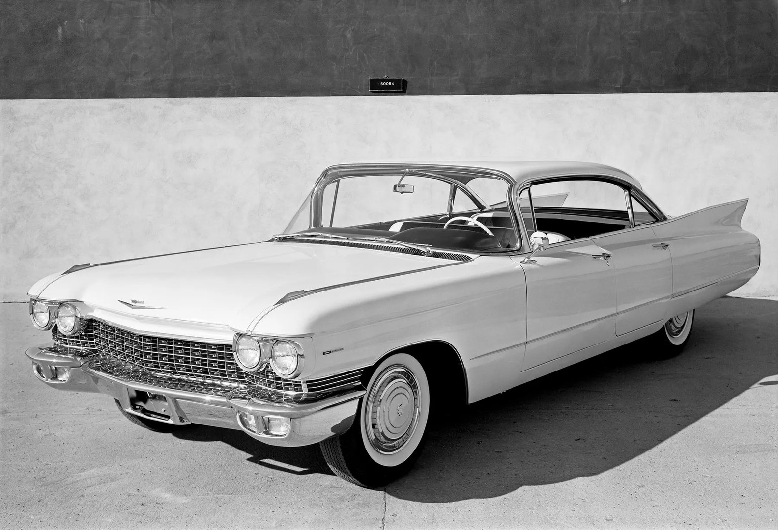 Cadillac Series 62 6 generation  Sedan