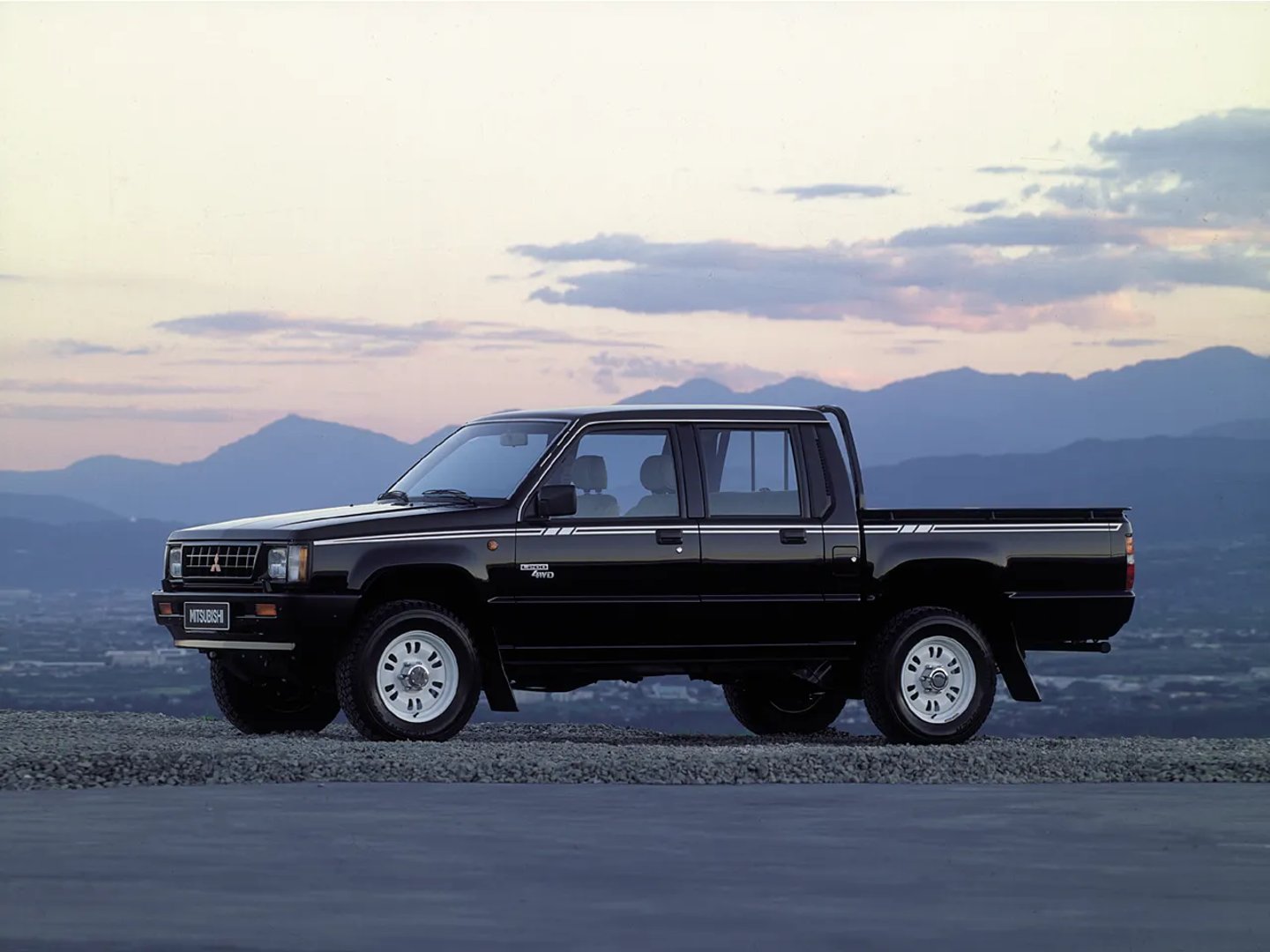 Mitsubishi_Triton_2_generation__Pickup_double-cab__2.jpg