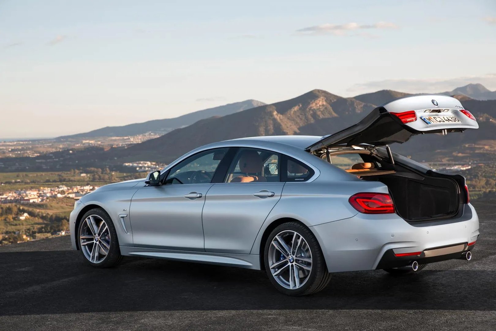 BMW_4_series_1_generation_restyling__Liftback__4.jpg