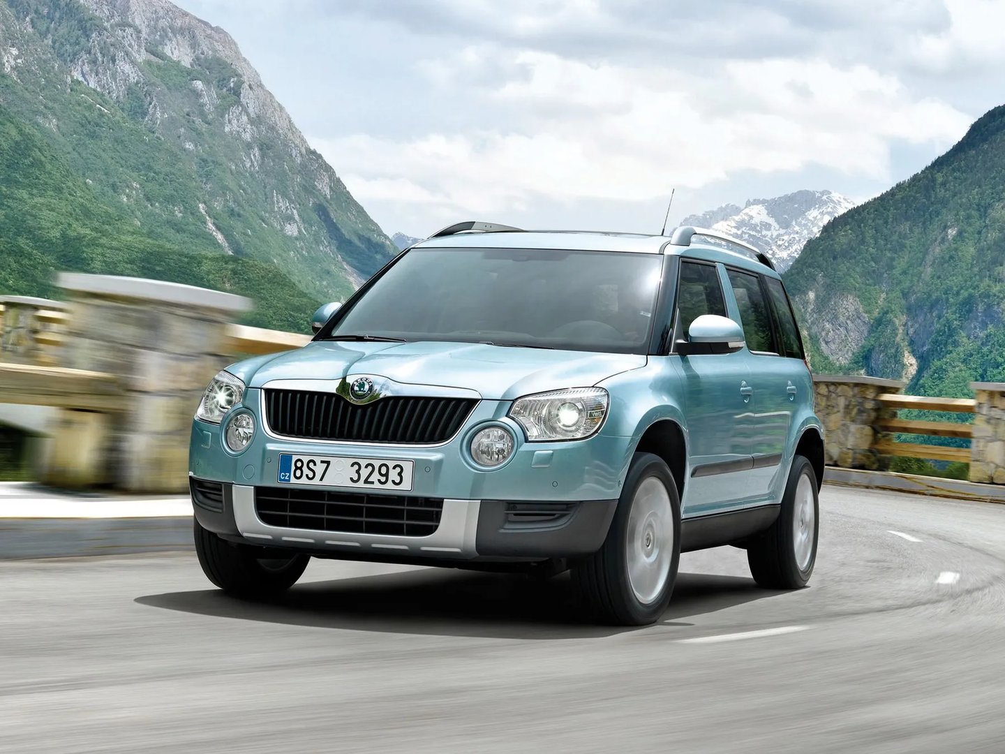 Skoda_Yeti_1_generation__SUV_5-doors__1.jpg