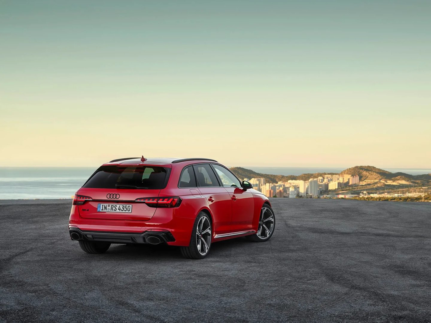 Audi_RS4_4_generation_restyling__Estate_5-door__3.jpg