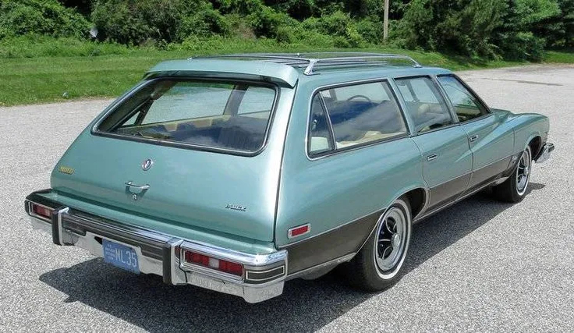 Buick_Century_3_generation__Estate_5-door__2.jpg