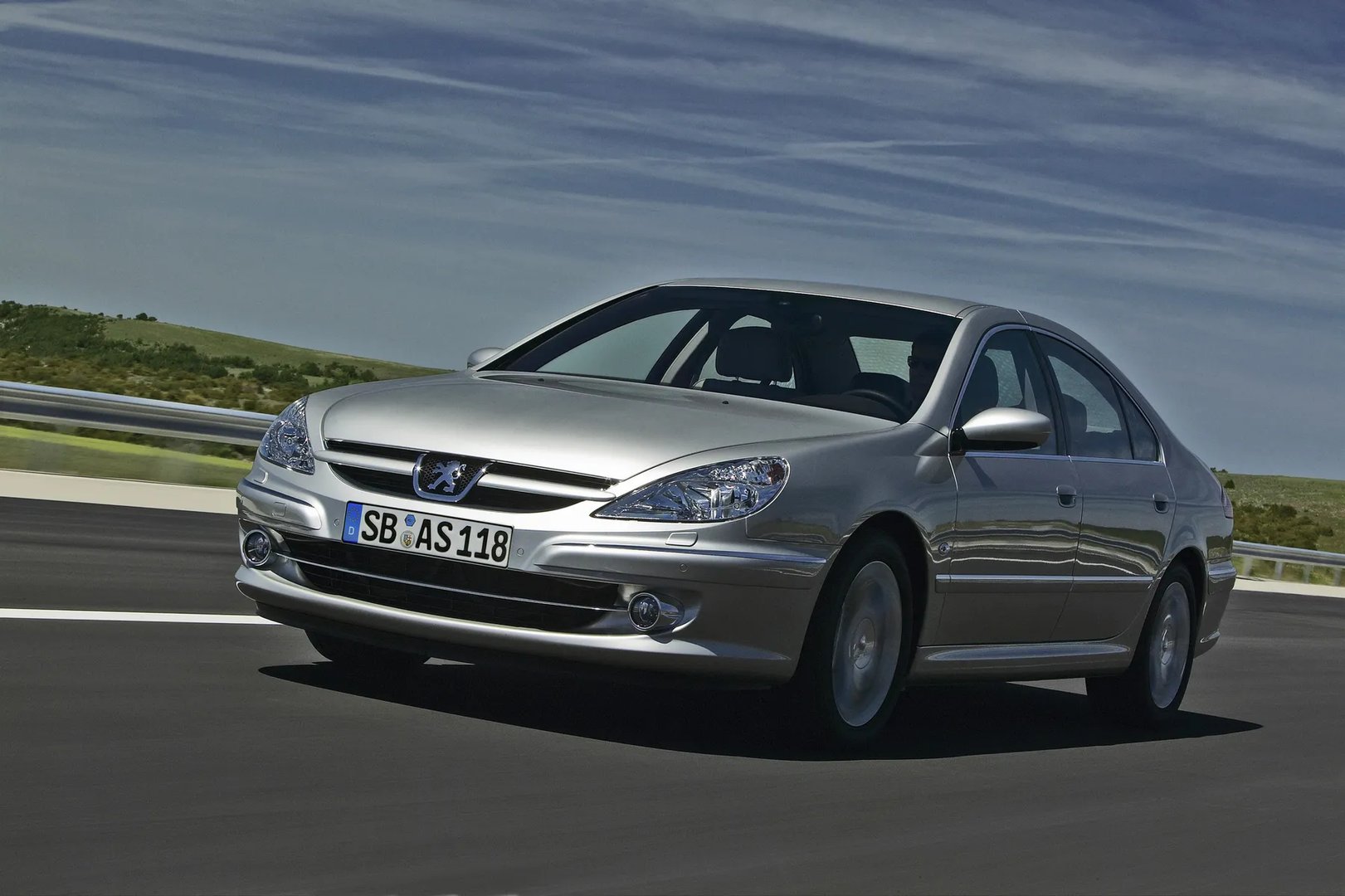 Peugeot_607_1_generation_restyling__Sedan__9.jpg