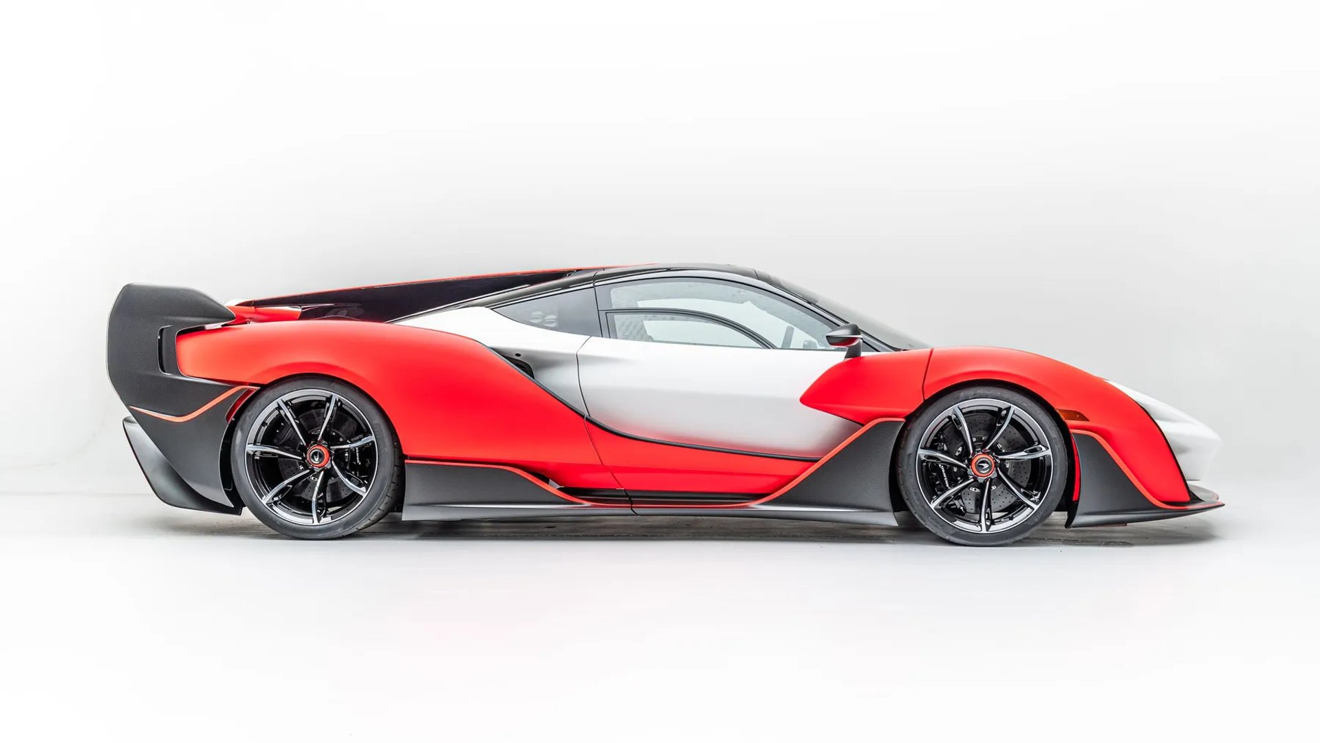 McLaren_Sabre_1_generation__Coupe__4.jpg