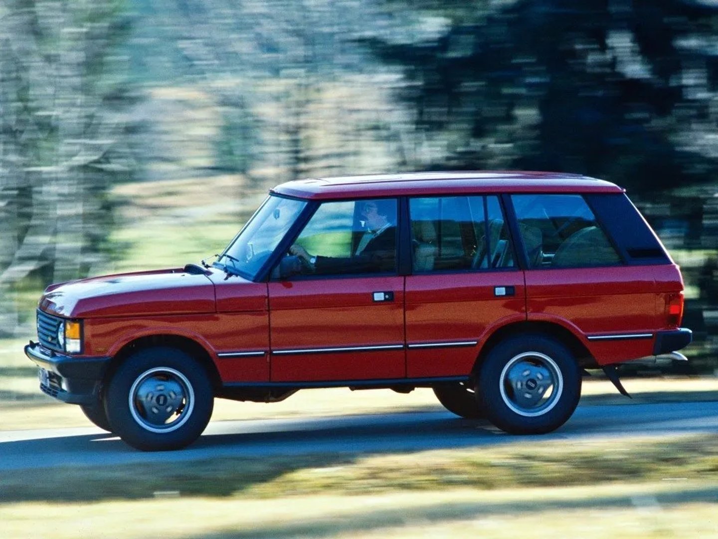 Land Rover_Range_Rover_1_generation__SUV_5-doors__8.jpg