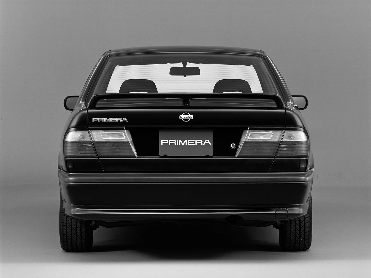 Nissan_Primera_1_generation__Sedan__6.jpg