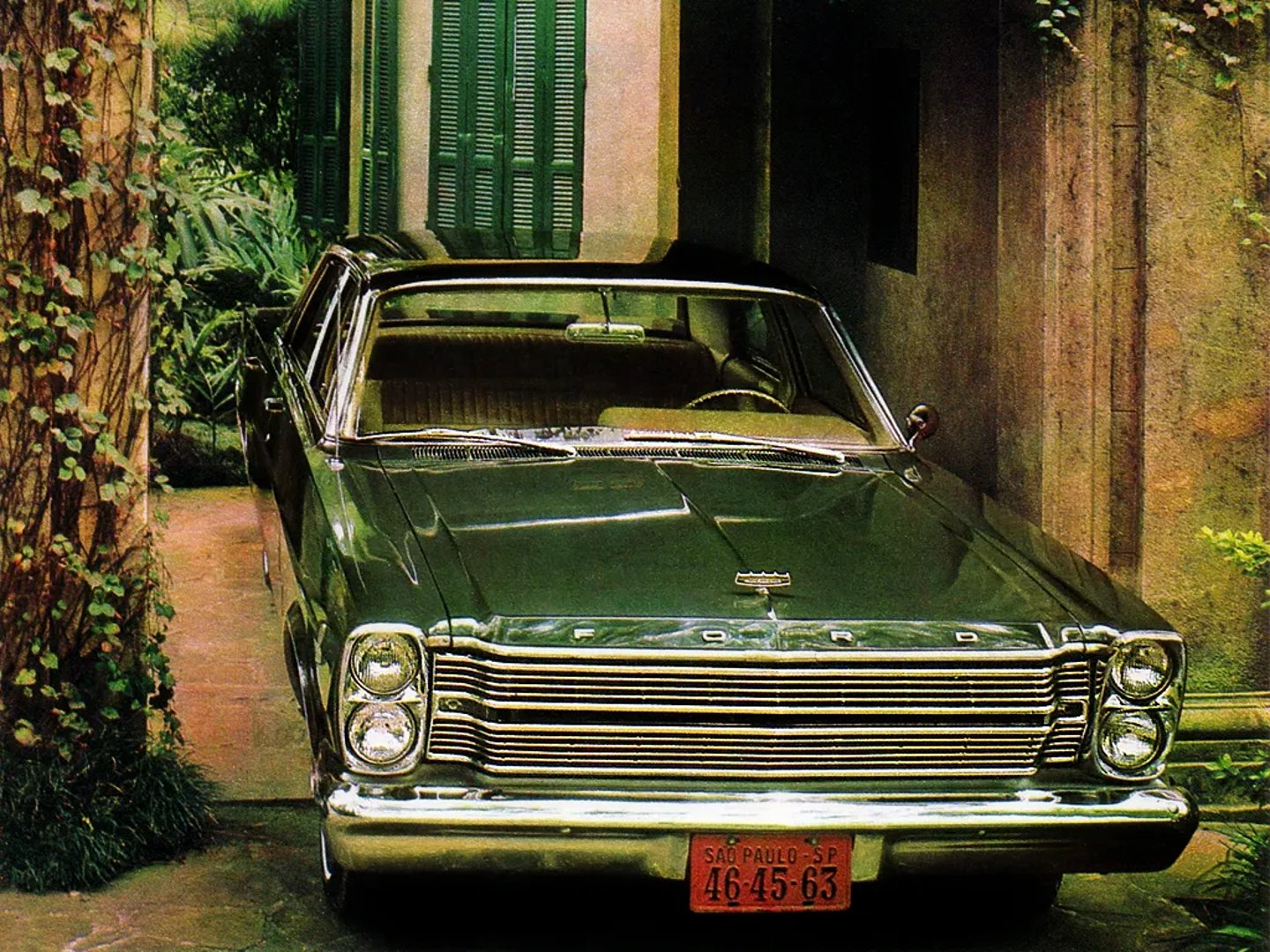 Ford_Galaxie_(USA)_3_generation__Sedan__2.jpg