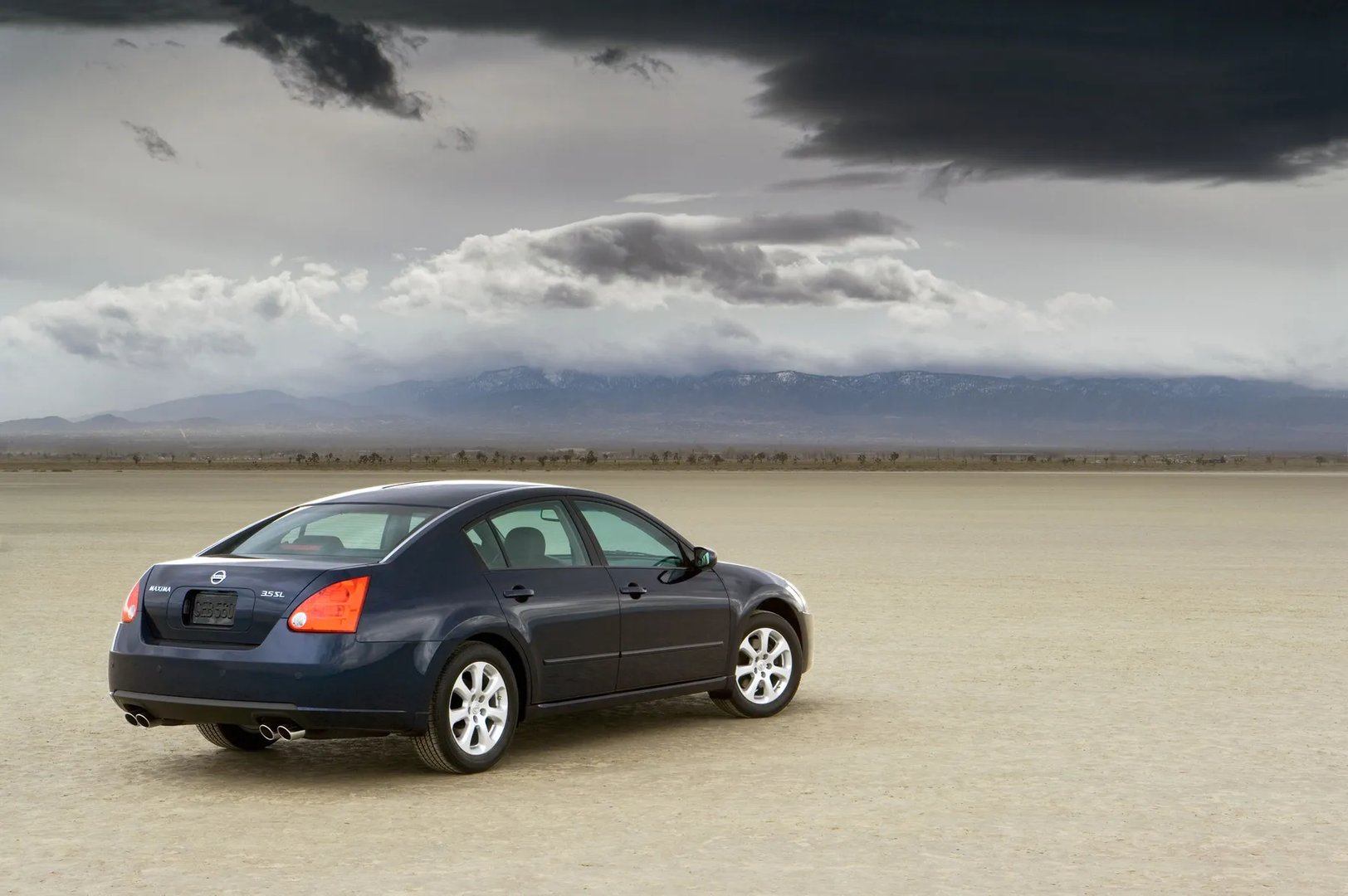 Nissan_Maxima_6_generation_restyling__Sedan__1.jpg