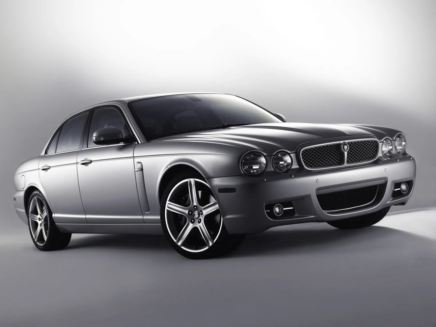 Jaguar XJ 3 generation  Sedan