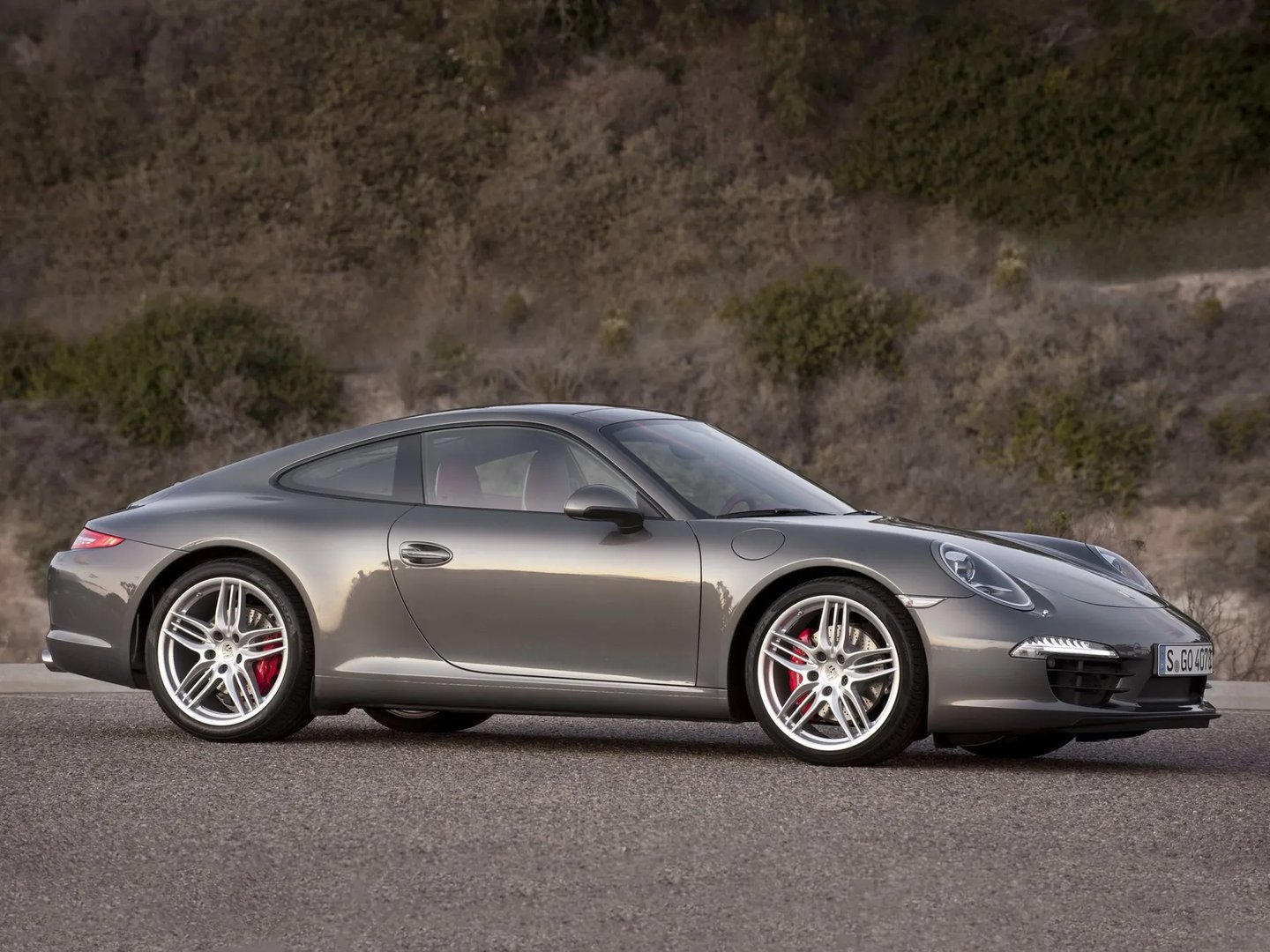 Porsche_911_7_generation__Coupe__5.jpg