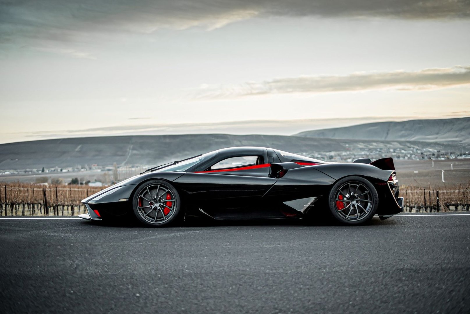 ssc_Tuatara_1_generation__Coupe__21.jpg