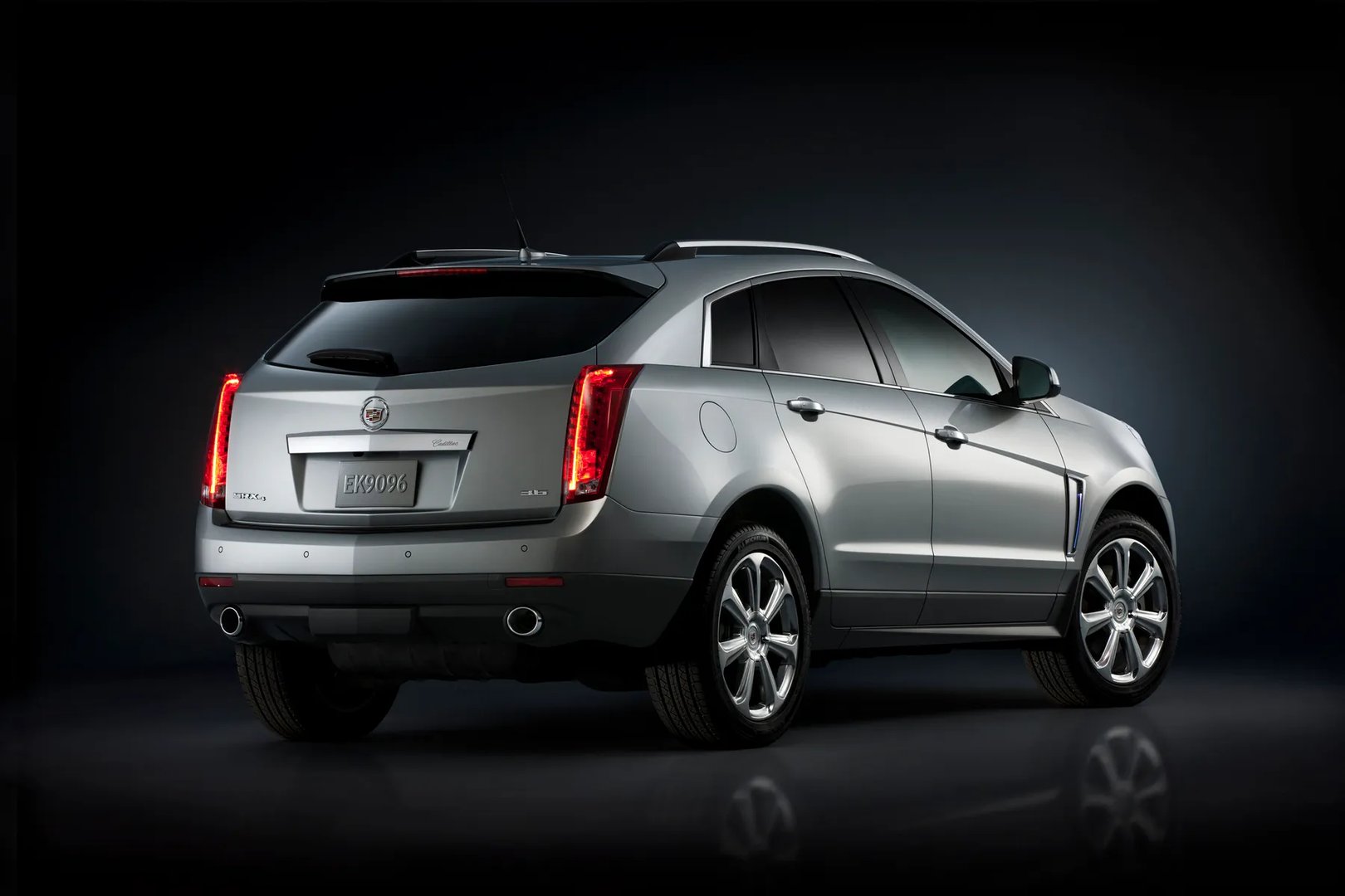 Cadillac_SRX_2_generation_restyling__SUV_5-doors__1.jpg
