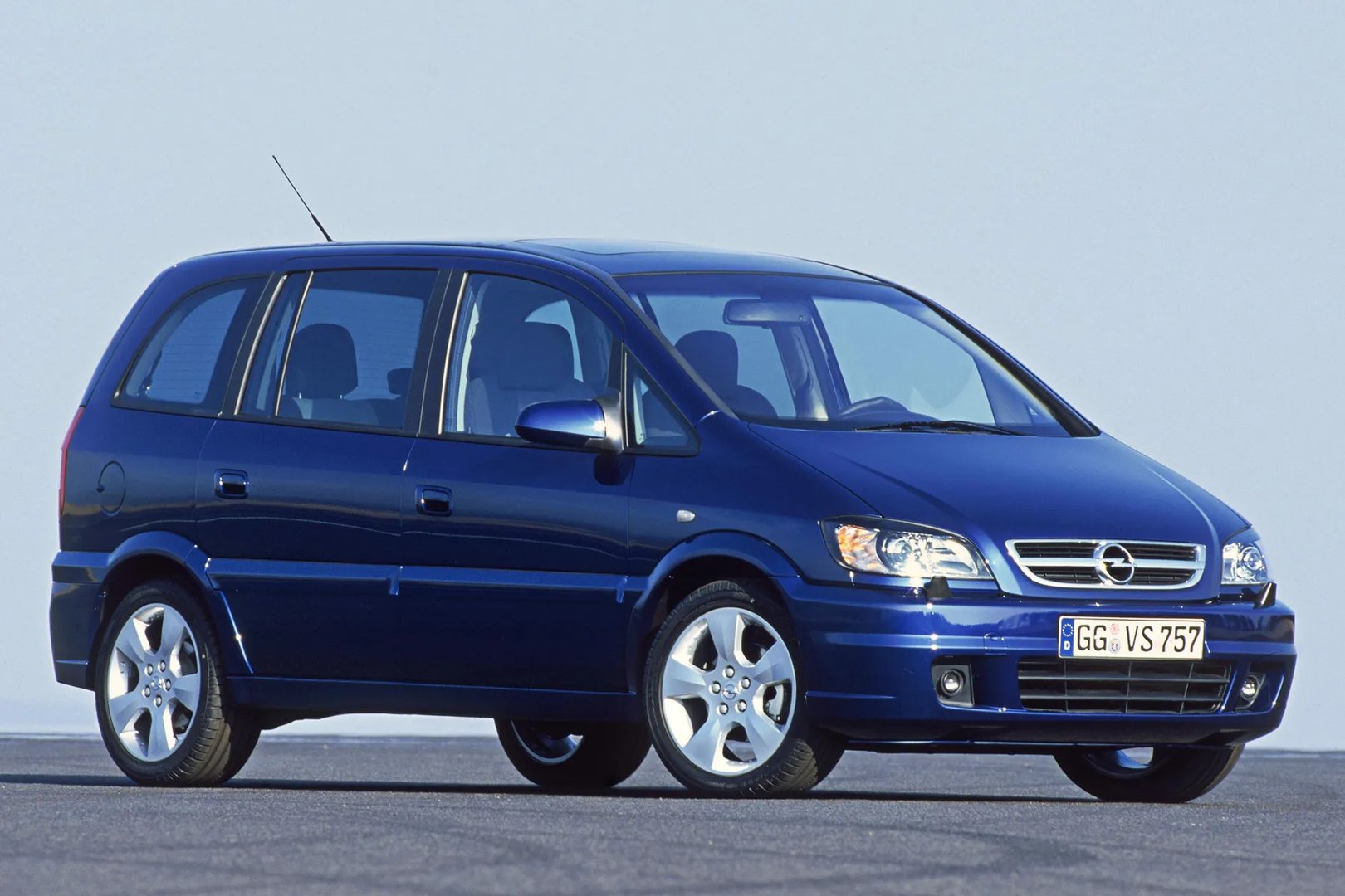 1 generation, restyling 