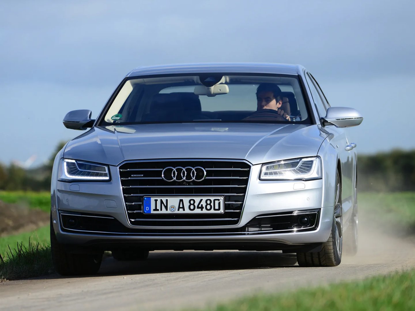 Audi_A8_3_generation_restyling__Sedan__1.jpg