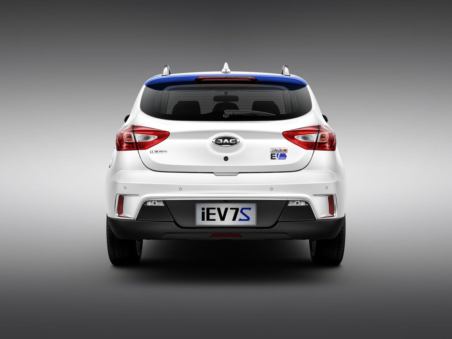 jac_iEV7S_1_generation__SUV_5-doors__3.jpg